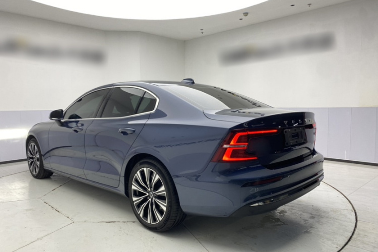 沃尔沃S60 2024款 B4 智远豪华版车身外观6004