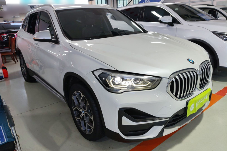 宝马X1 2022款 sDrive20Li 时尚型车身外观3