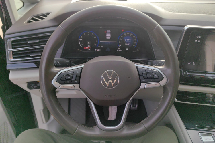 大众 威然 2022款 380TSI 尊贵版中控内饰13