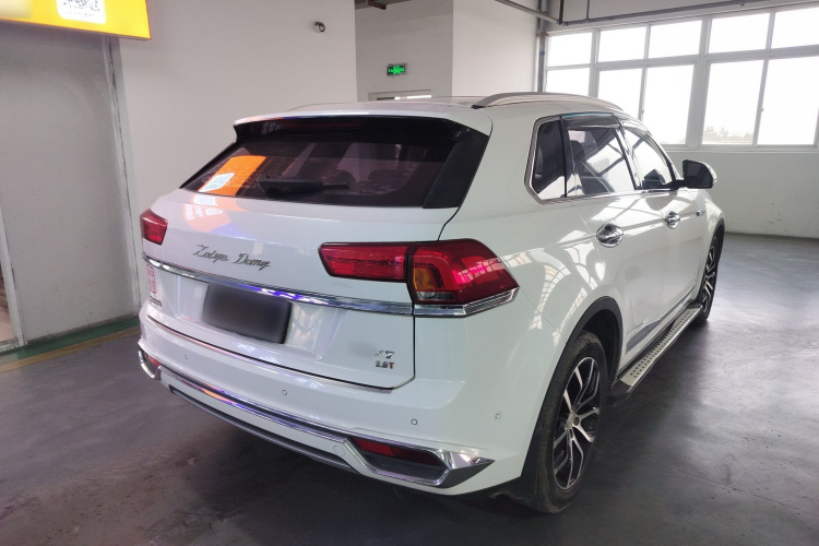 众泰 大迈X7 2018款 2.0T 自动至尊型车身外观7