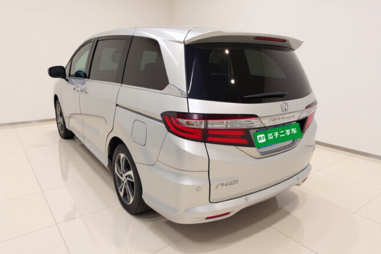 本田 奥德赛 2015款 2.4L 智享版车身外观5