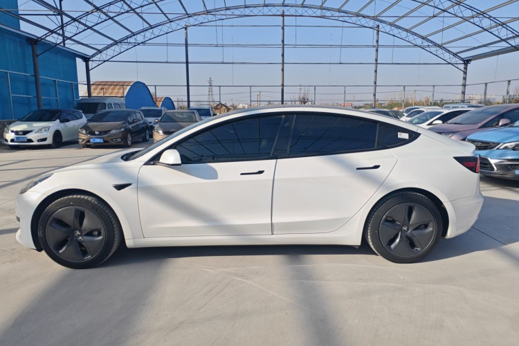 特斯拉 Model 3 2019款 标准续航后驱升级版车身外观4