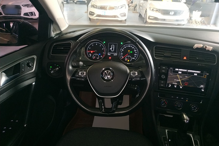 大众 高尔夫 2019款 280TSI DSG舒适型 国VI中控内饰13