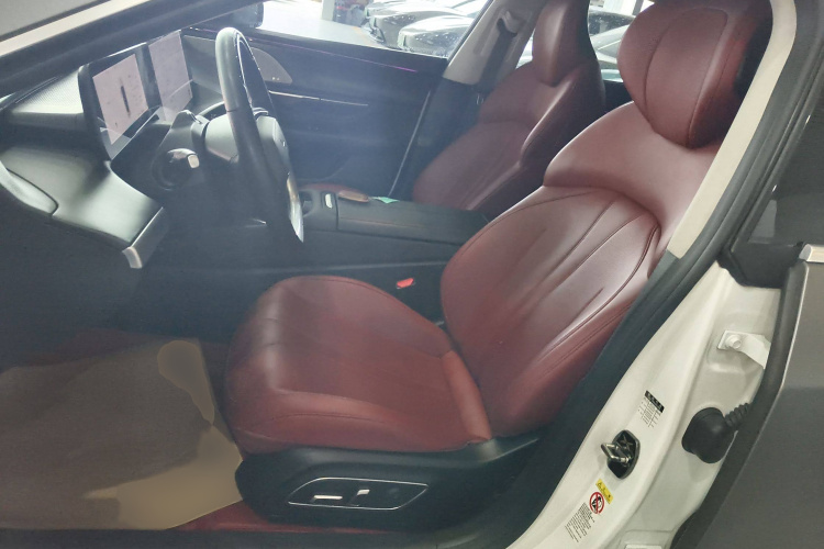 小鹏P7 2020款 670N局部细节19