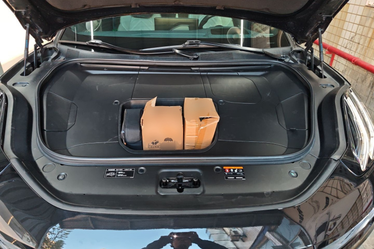 极氪001 2022款 超长续航双电机 YOU版局部细节24