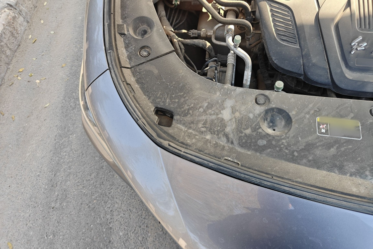 红旗H5 2023款 2.0T 自动智联旗畅版局部细节9006