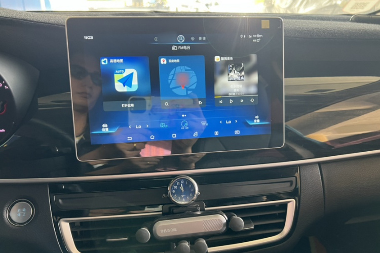 比亚迪 宋MAX 2019款 1.5T 自动智联睿逸天窗型 7座 国VI中控内饰7009