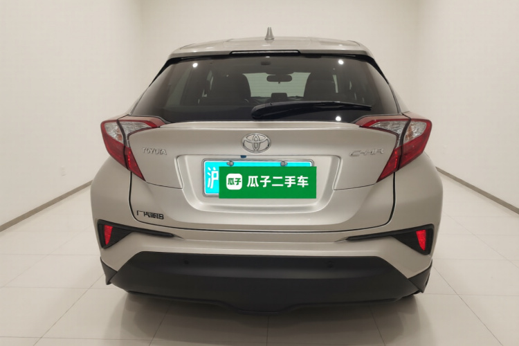 丰田C-HR 2018款 2.0L 领先天窗版 国VI车身外观6
