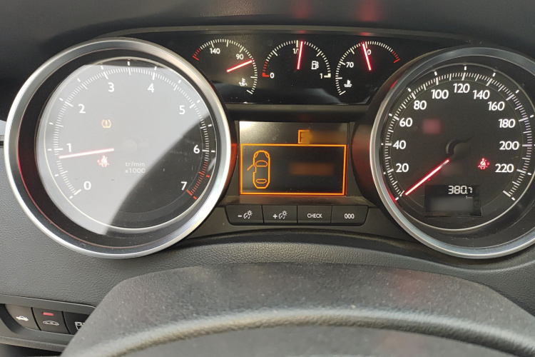 标致508 2015款 1.6THP 自动致臻版局部细节14