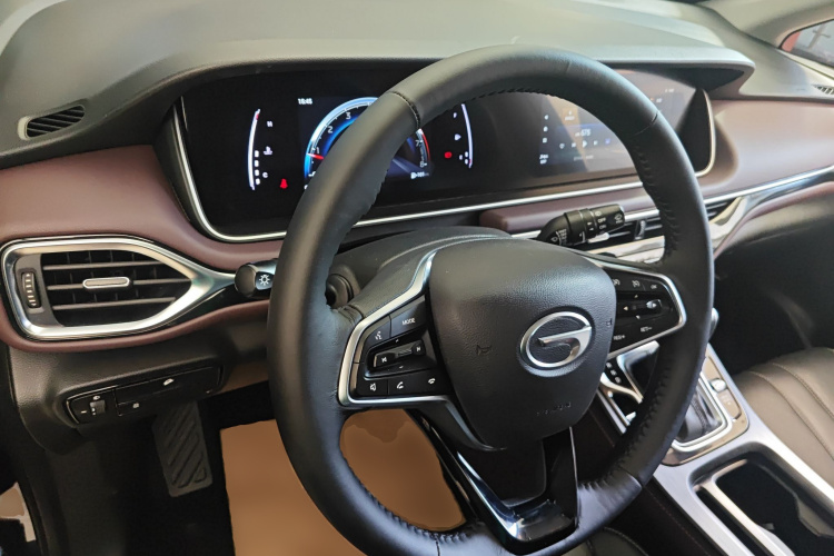 广汽传祺 传祺M6 2021款 270T DCT尊荣版（七座）中控内饰7002