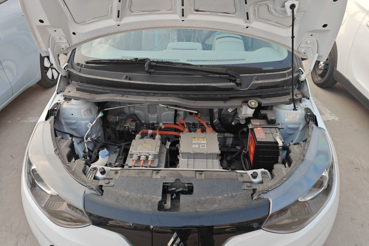 江铃集团新能源 易至EV2 2024款 201km 舒适型机舱底盘24