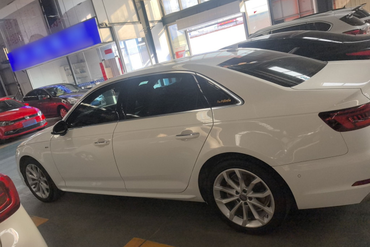 奥迪A4L 2019款 40 TFSI 时尚型 国V车身外观4