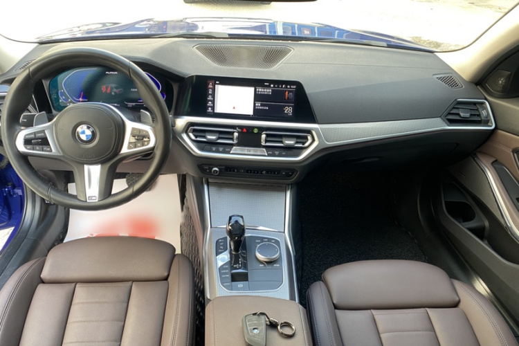 宝马3系 2020款 改款 325Li M运动曜夜套装中控内饰7003