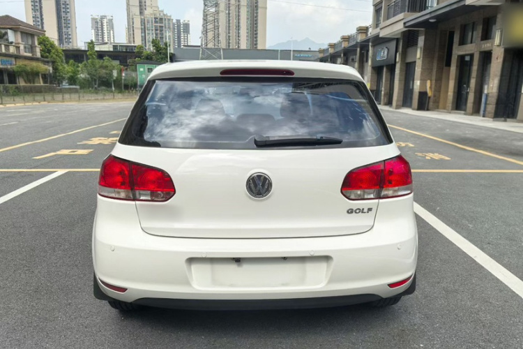 大众 高尔夫 2012款 1.6 自动时尚型车身外观6008