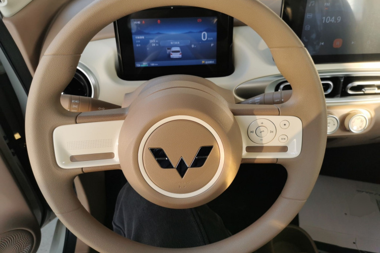 五菱汽车 宏光MINIEV 2025款 四门版 臻享+款中控内饰13