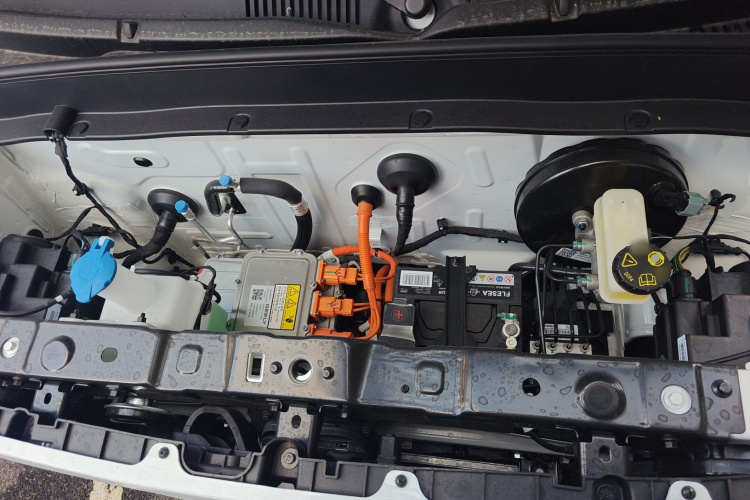 吉利银河 2024款 熊猫mini 200km 耐力熊机舱底盘24