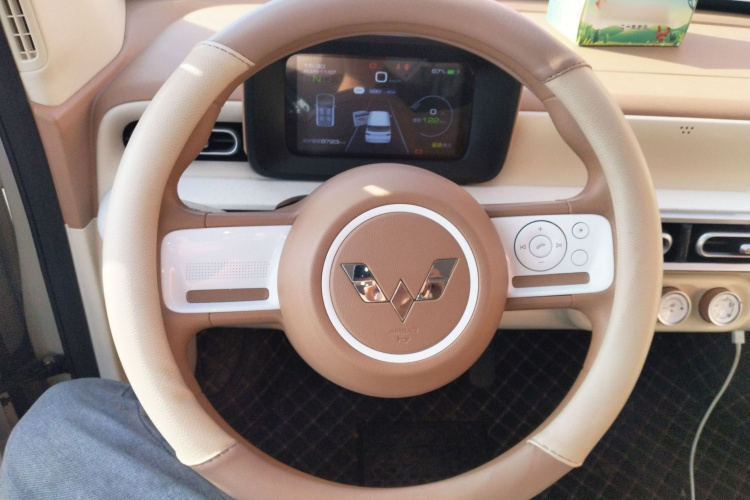 五菱汽车 宏光MINIEV 2024款 第三代 215km 青春版中控内饰13