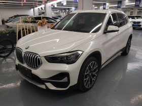 宝马X1 2022款 改款 xDrive25Li 尊享型