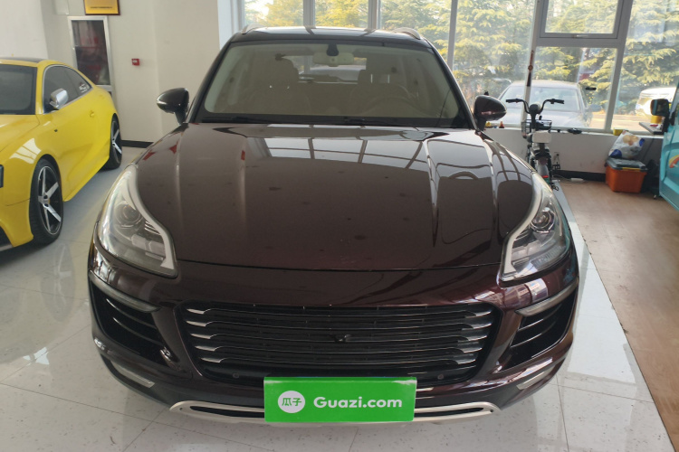 众泰SR9 2017款 2.0T 自动极致之梦版车身外观2