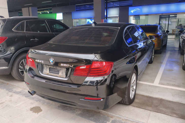 宝马5系 2017款 520Li 典雅型车身外观6005