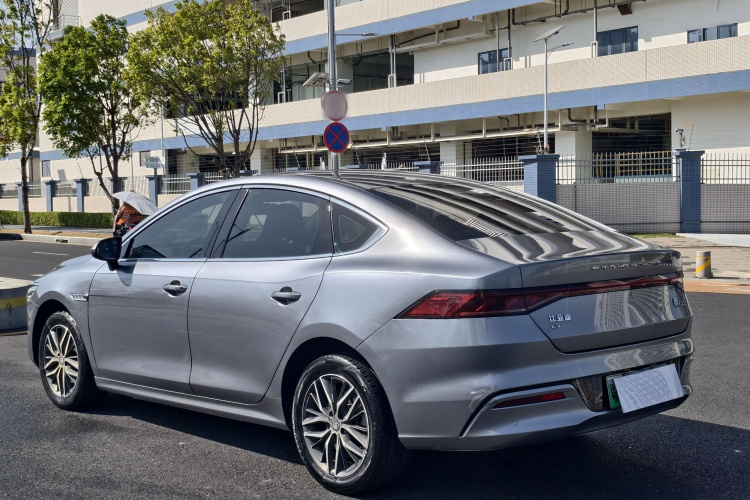 比亚迪 秦PLUS 2023款 冠军版 EV 420KM领先型车身外观6010