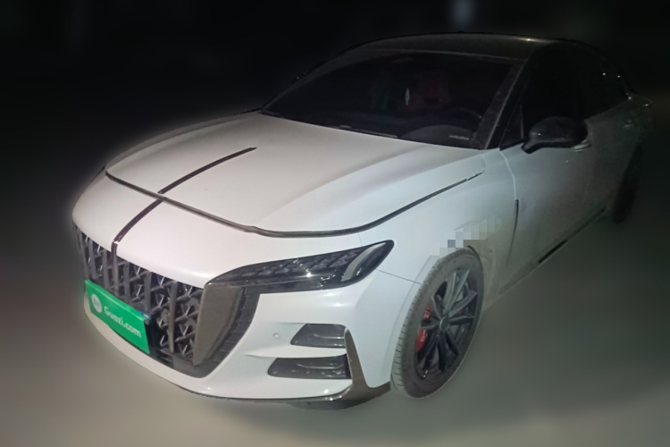 红旗H6 2024款 2.0T 致尚版车身外观1