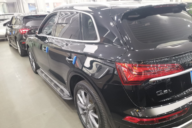 奥迪Q5L 2022款 40T 豪华动感型车身外观4