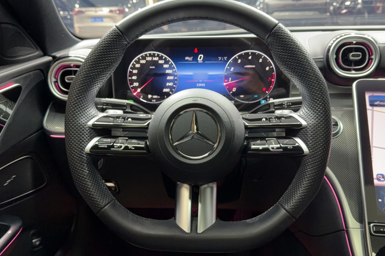 奔驰C级 2023款 C 260 L 运动版局部细节13