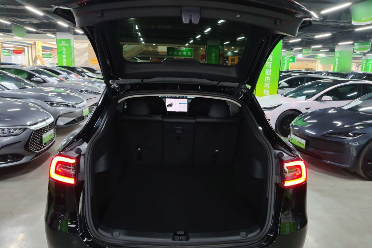 特斯拉 Model Y 2021款 标准续航后驱版机舱底盘23