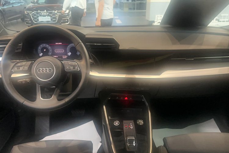 奥迪A3 2023款 改款 Sportback 35 TFSI 时尚致雅型中控内饰7006