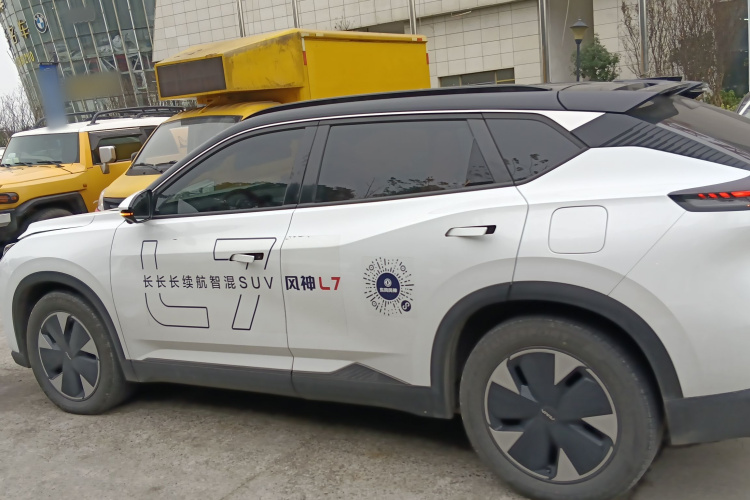 东风风神 风神L7新能源 2024款 205 臻享版车身外观6003