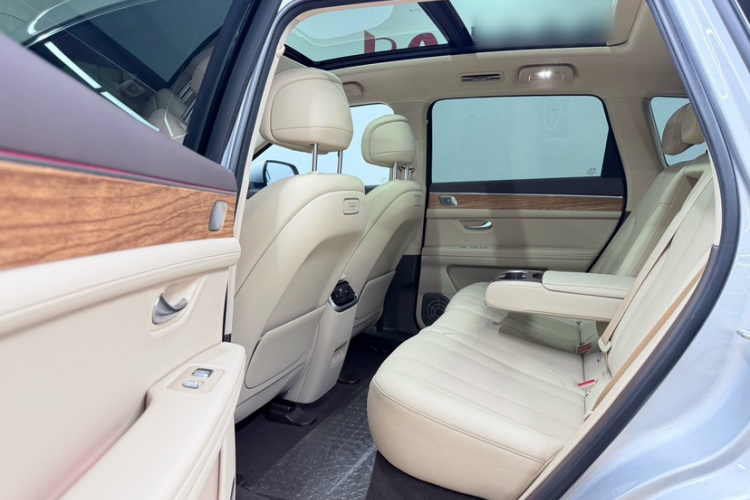 鸿蒙智行 问界M7 2024款 1.5T 后驱Plus版 5座局部细节9007