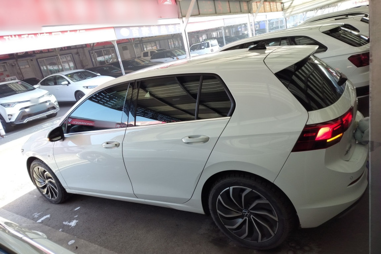 大众 高尔夫 2023款 改款 280TSI DSG Pro车身外观4