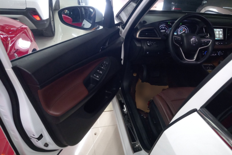 别克GL6 2019款 18T 6座互联豪华型 国VI中控内饰20