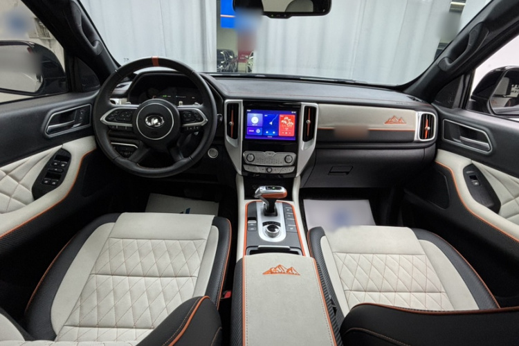 长城 炮 2022款 2.0T黑弹特别版GW4C20B中控内饰7007