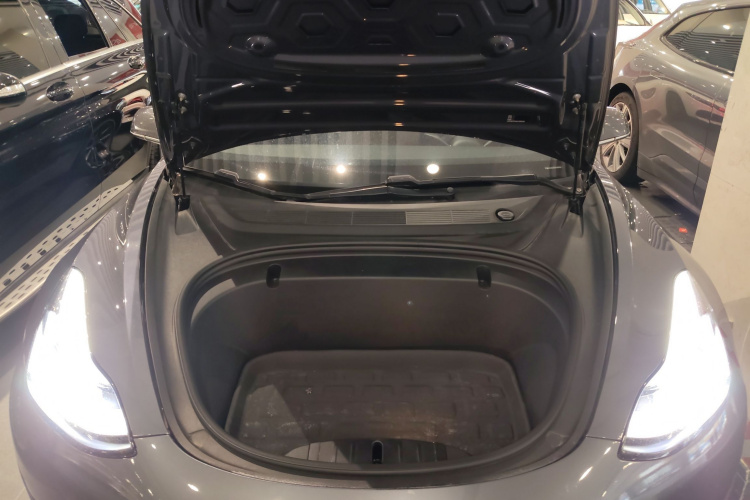 特斯拉 Model 3 2020款 标准续航后驱升级版局部细节24