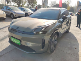 领克08 EM-P 2023款 220km 四驱性能Halo