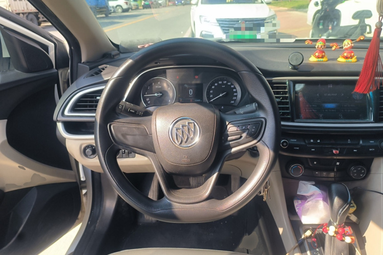 别克 英朗 2016款 15N 自动精英型中控内饰13