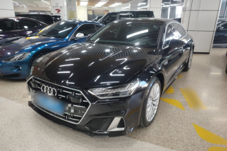 奥迪A7L 2024款 45TFSI S-line 筑梦型 流晶套装