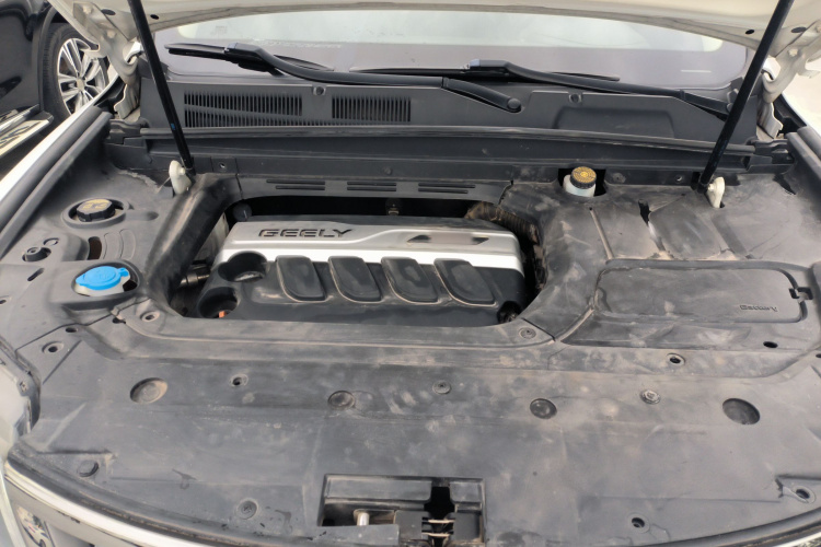 吉利汽车 博越 2018款 1.8TD 自动两驱智联型4G互联版机舱底盘24