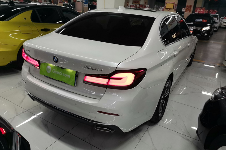 宝马5系 2021款 530Li xDrive 豪华套装车身外观6005