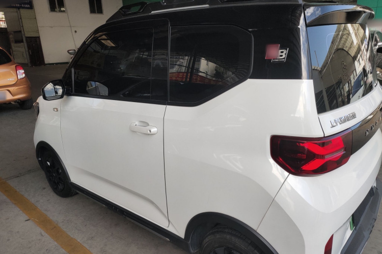 五菱汽车 宏光MINIEV 2022款 GAMEBOY 300km 玩咖款 磷酸铁锂车身外观4