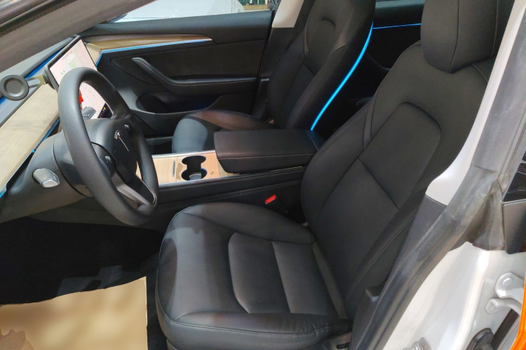 特斯拉 Model 3 2021款 标准续航后驱升级版中控内饰19