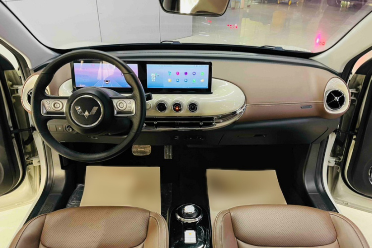 五菱汽车 五菱缤果 2023款 410km 灵犀尊享款中控内饰7003