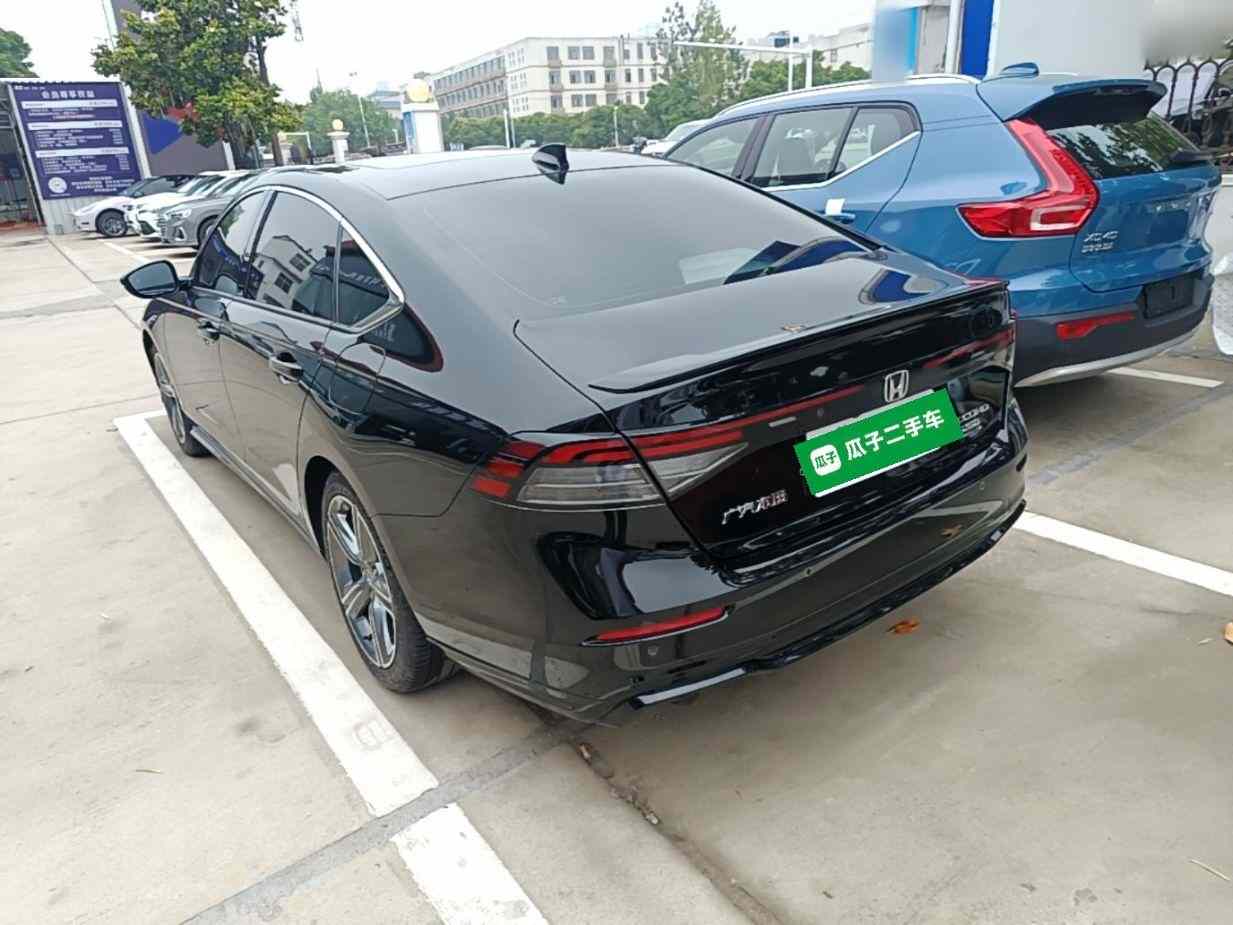 本田 雅阁 2025款 运动系列 260TURBO 尊贵版(3)