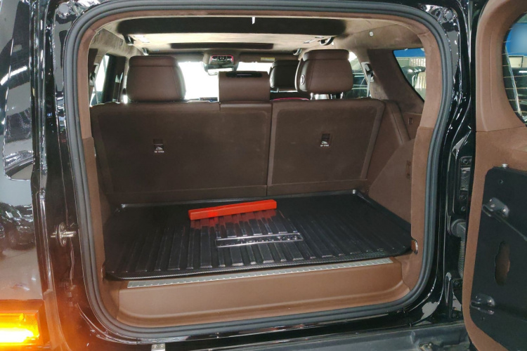 坦克700新能源 2024款 Hi4-T 极境版机舱底盘23