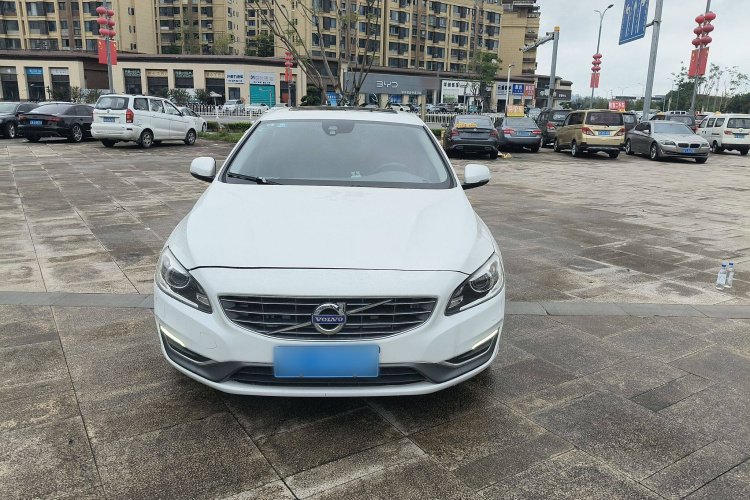 沃尔沃S60 2018款 S60L T3 智进版车身外观6001