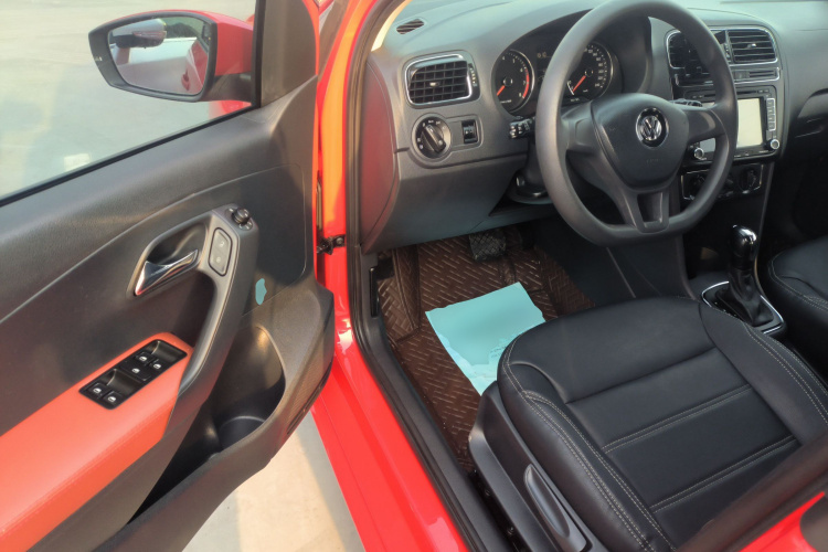 大众 Polo 2014款 1.6L 自动舒适版中控内饰20