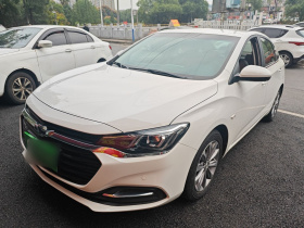 雪佛兰 科鲁泽 2020款 320 自动悦享版