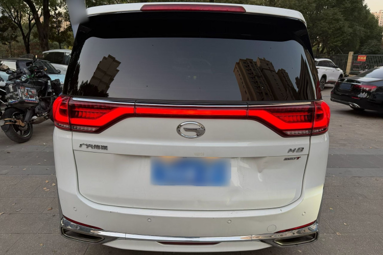 广汽传祺 传祺M8 2021款 领秀系列 390T 至尊版车身外观6006
